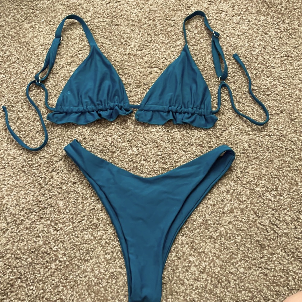 Teal blue bikini set